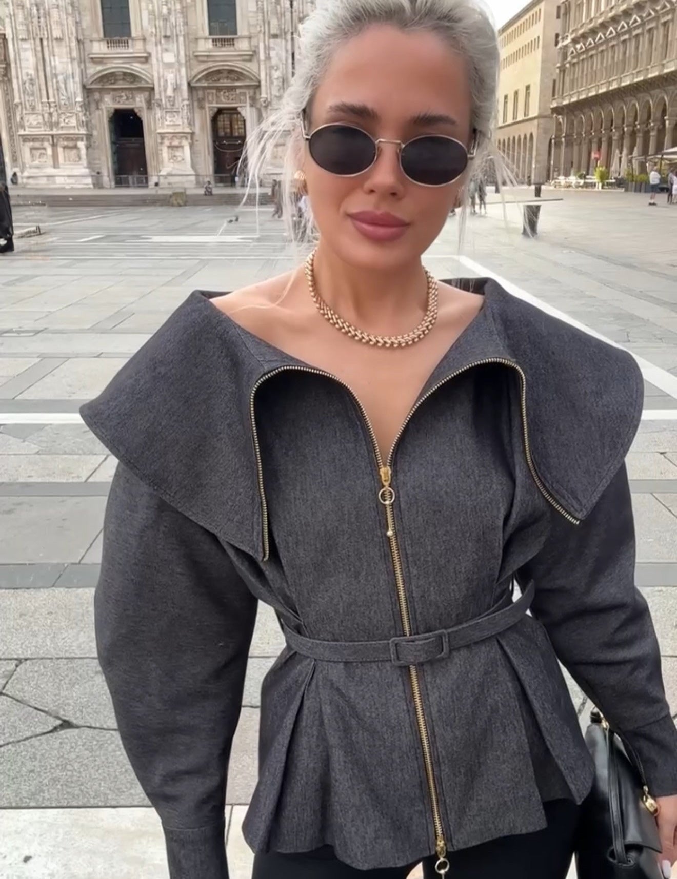Facetune_25-09-2025-23-30-00.jpg
